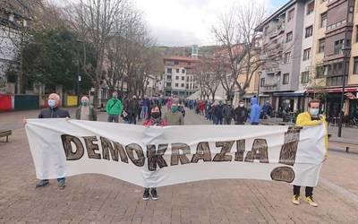 'Bateragune' auzia errepikatzearen kontra protesta egin dute Zumaian ere
