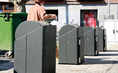 Mankomunitateak lurpeko 17 edukiontzi ordezkatuko ditu lurrazalekoekin