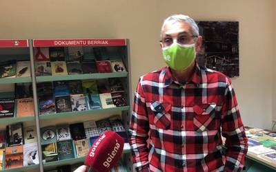 Neguko gida osatu dute bibliotekariek aurtengo liburu, disko eta pelikulekin