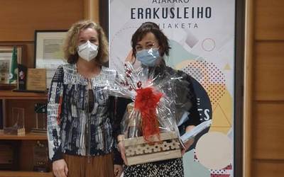 Aiarako erakusleiho lehiaketako sari banaketa egin zuten iragan asteazkenean