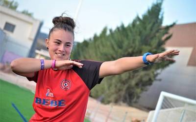 "Mulierren oso gustura nago; ez dakit izarra naizen, baina bai taldeko zutabeetako bat"