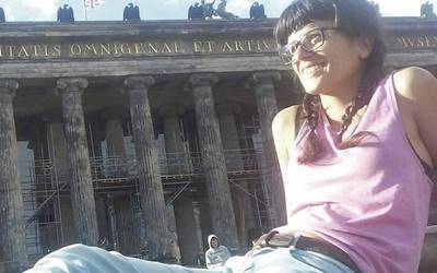 «Jaiotza profanoa  paratzen genuen»