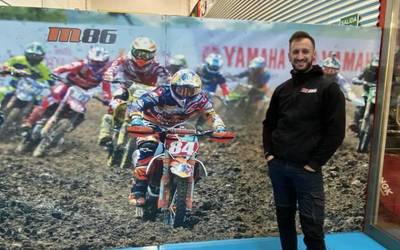 "Dakarraz esaten den guztia motz gelditzen da; egunero basamortuan herri bat jasotzen dute"
