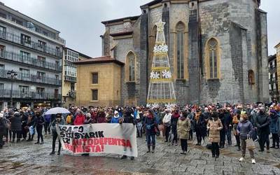Irmoki gaitzetsi dute herritarrek Maria Angeles Ibarluzearen erailketa matxista