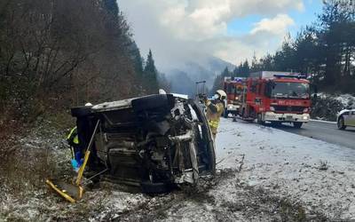 Auto bat irauli egin da Luiaondoko saihesbidean