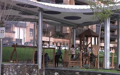 Aterpean egiteko jarduera proposamenak egin dituzte Leintz Eskola Kiroletik