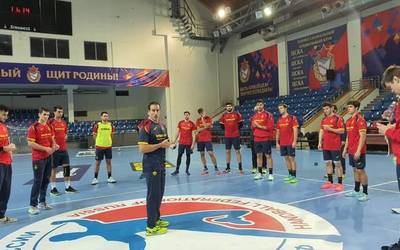 Espainiako selekzioarekin arituko da Jon Azkue Moskun