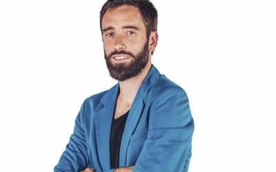 “Umorea oso terapeutikoa da”