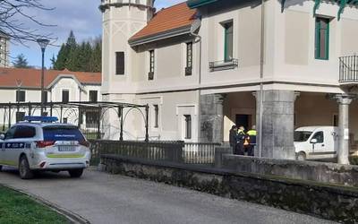 Laudioko Gaztetxea desalojatu dute udaltzainek