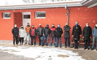 Eztalako aldagelak inauguratu dituzte