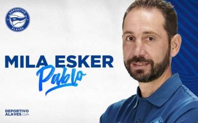Pablo Machin entrenatzailea kargutik kendu du Alavesek
