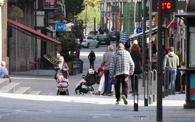 Eremu gorriko herriak perimetralki itxiko dira asteazkenetik aurrera