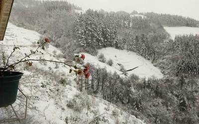 Oraindik elur asko dago mendian