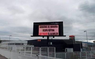 Gobernuak "fakturak ordaindu gabe" jarraitzen duela kritikatu du Refenak