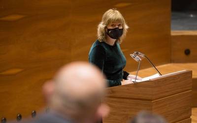 Euskararekiko hizkuntza politika "positiboaren" alde egin du gobernuak