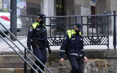 Udaltzaingo eta ertzaintzak koordinazioa handituko dute Beasaingo mugak kontrolatzeko asmoz