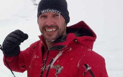 "Mendiarekiko errespetu falta? Ezin da orokortu, baina kasu batzuetan bai. Neguan, jendea zapatiletan atera dugu Gorbeiatik"