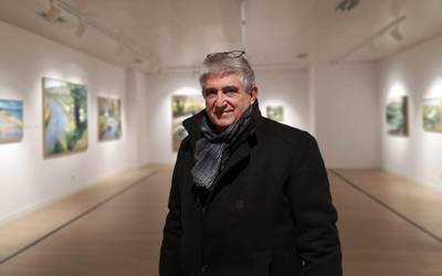 Xabier Agirre (margolaria): "Panorama zabala erakusten du bildumak"