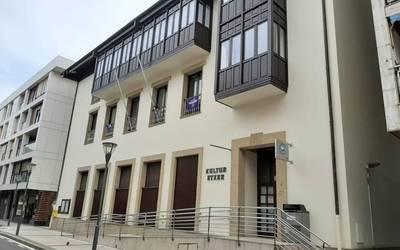 Zerbitzu berriak jarri ditu martxan Orioko Emakumeon Ahalduntze Eskolak