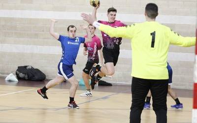 Geldialdiaren osteko lehen partidua galdu egin du Ford Mugarrik: 23-26