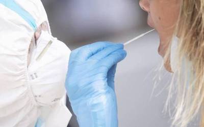 Positiboen kopuruak behera egin du Hego Euskal Herrian