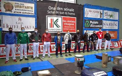 Urrezko Binakako Aizkolari Txapelketako saioan segundo bakarrarengatik gailendu dira Zigako Joxean Etxeberria eta Otaegi