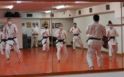 Duela aste gutxi  gerriko beltza lortu zuten GUSKE taldeko kempolariekin bildu gara