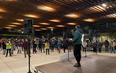 Adierazpen bateratua sinatu dute EAJk, Orain Amurriok eta EH Bilduk Galder Barbadoren aurkako epaiketaren atarian