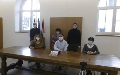 Osasun egoeraren karietara agiantzak prentsaren bidez eman ditu ezagutzera Senpereko herriko kontseiluak