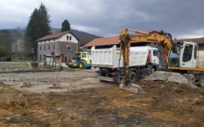 Plazaolako geltokian heliportua egiteko lanak hasi dituzte