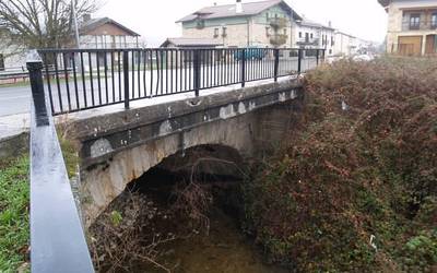 Leziza errekarekin kezkatuta