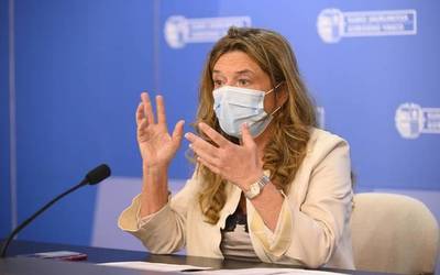 Udal konfinamendua eta, asko jota, lau laguneko taldeak