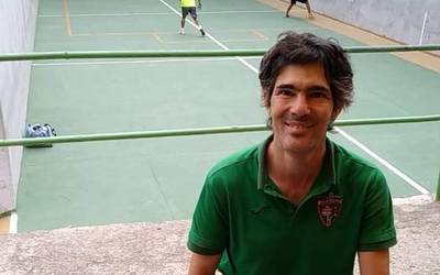 “Boliviara etortzean egin nuen lehen gauza frontoi bat bilatzea izan zen”