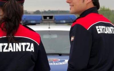 Osasun neurriak ez betetzeagatik, hamaika pertsona salatu ditu Ertzaintzak Aian