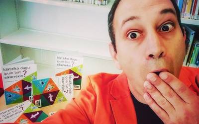 Alabazan taldeko Pedro Ruizek ipuinak liburuarekin zein liburu barik kontatzeko gomendioak emango ditu