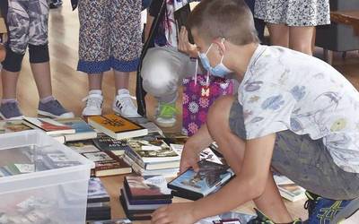 Liburutegi ibiltaria asteazkenean Areson eta ostegunean Goizuetan eta Aranon izanen da
