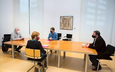 Foro Sozialak "adostasun eta gehiengo berriak" eskatu ditu "bizikidetza demokratikoan" lan egiteko
