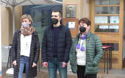 Zuhaizti zentro sozialak adinekoentzako programa aurkeztu zuen