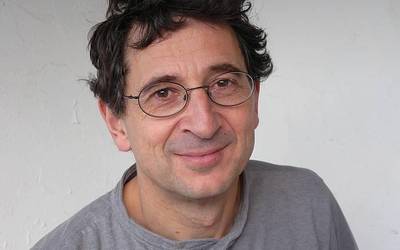 Bakarrik eta oinez