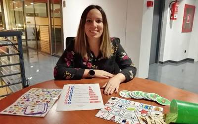 "Helburua materiala jendeari iristea da"
