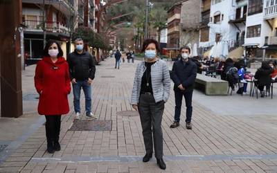 Ostalaritzari laguntzak zehaztea eskatu du EAJk