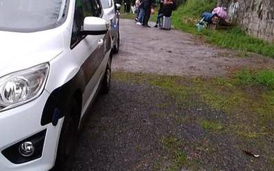 Euskalduna zubiko txaboletan bizi diren gazteengana hurbildu da Udaltzaingoa berriz ere