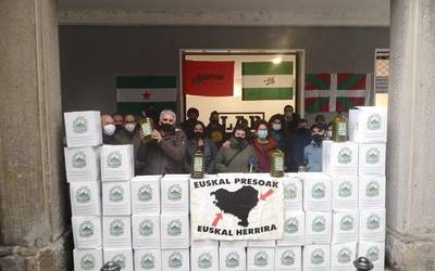 156 olio botila Andaluziako SAT sindikatuari laguntzeko