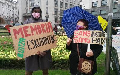 Duintasunaren aldeko martxa egin da asteburuan Bilbon
