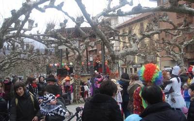 Udalak iyoteak bertan behera utzi ditu