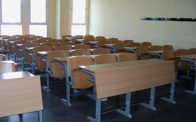 Bigarren Hezkuntzako bost gela itxita daude Oñatin