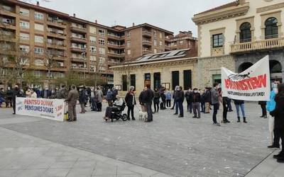 Pentsionisten mugimenduak Aiaraldeko kaleak hartu ditu beste behin