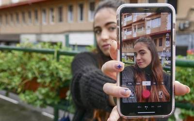 “Tiktoken Instagramen baino gehiago erakusten duzu nolakoa zaren”