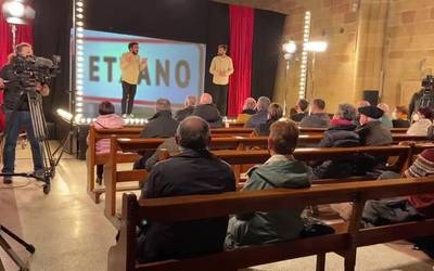 [BIDEOA] Etxanotarrak ‘Herritxiki’ telelebista-saioko protagonista