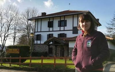 “Mendi ibilaldiak astean zehar antolatzeak oso harrera ona izan du; itxarote zerrendak izan ditugu”